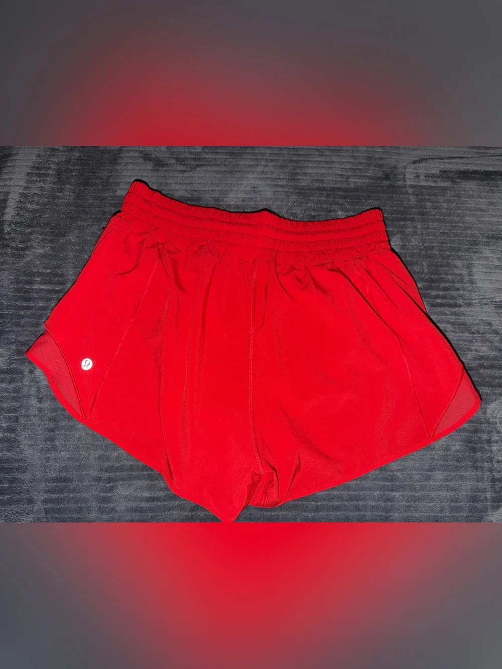 Lululemon Hotty Hot High Rise HR Lined Shorts Lulu Red 2.5 Like New